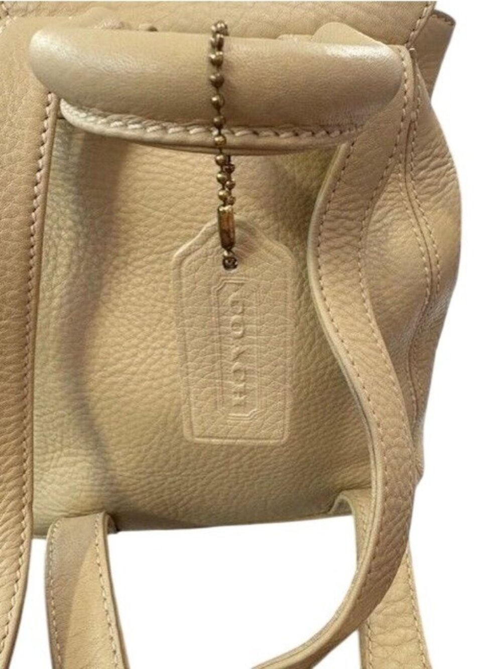 Coach Pebbled Leather Drawstring Backpack In Tan With Adjustable Straps - Picture 3 of 7